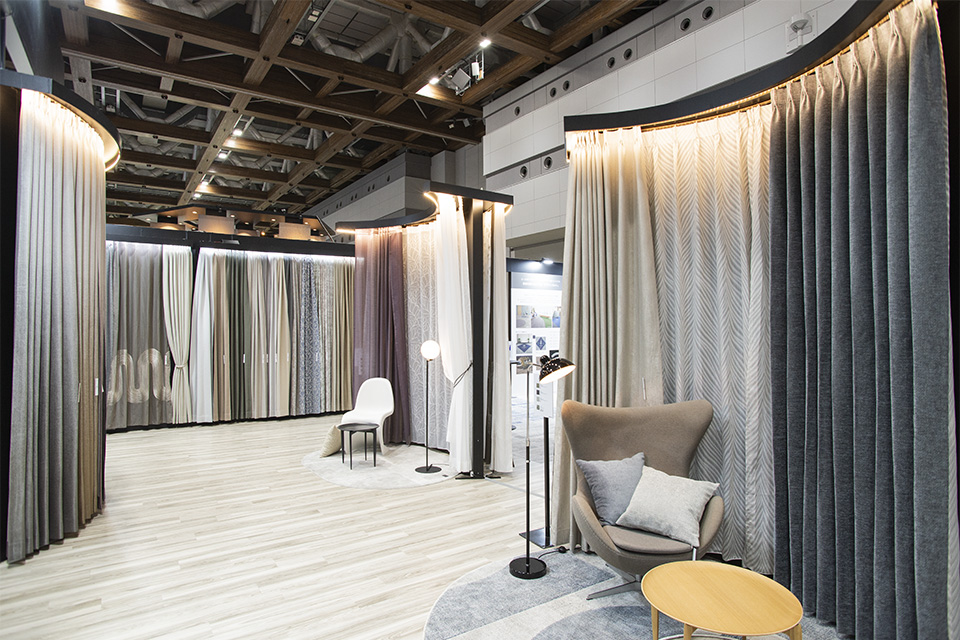 スミノエ インテリア プロダクツの展示4